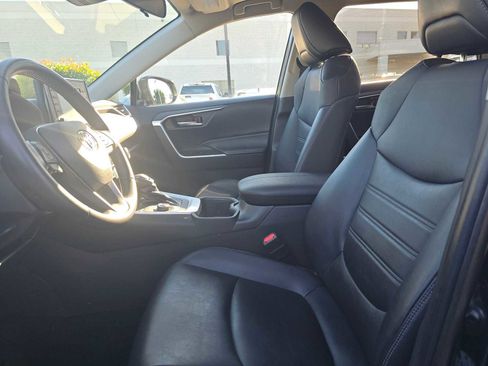 Certified 2022 Toyota RAV4 XLE Premium image 21