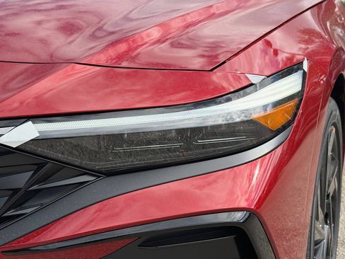 New 2026 Hyundai Elantra SEL Sport Premium image 9