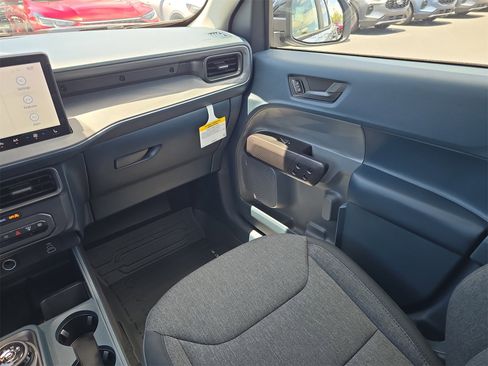 New 2025 Ford Maverick XLT w/ XLT Luxury Package image 13
