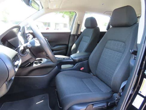 Used 2024 Honda HR-V LX image 12