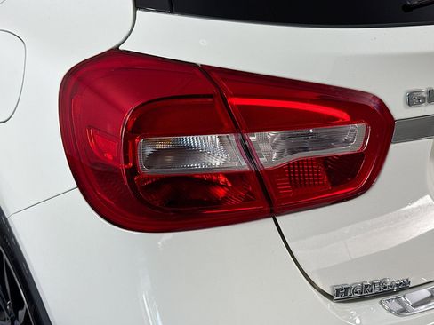 Used 2017 Mercedes-Benz GLA 250 4MATIC w/ Premium Package image 35