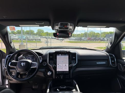 Used 2023 RAM 1500 Laramie AWD/4WD image 29