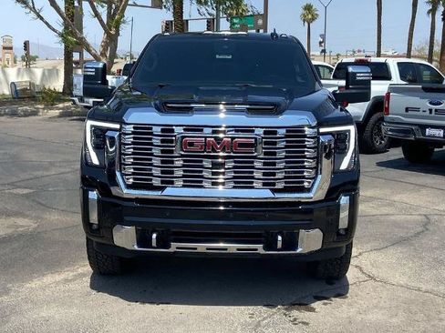 Used 2026 GMC Sierra 2500 Denali w/ Max Trailering Package AWD/4WD image 3