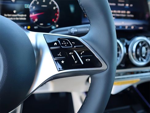 New 2026 Mercedes-Benz GLA 250 4MATIC image 38