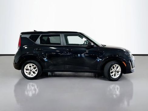 Certified 2023 Kia Soul LX w/ LX Technology Package image 8