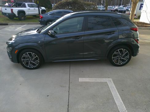 Used 2022 Hyundai Kona N Line w/ Tech Package image 8