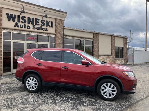 Used 2016 Nissan Rogue S AWD/4WD image 2