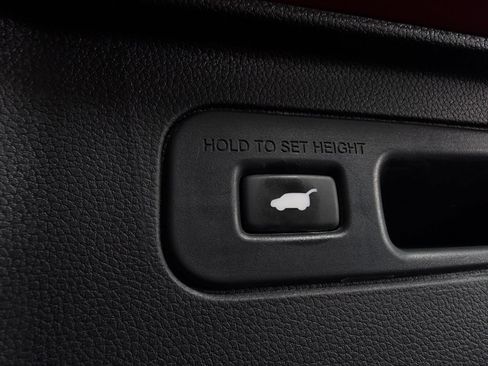 Used 2025 Honda Pilot Touring image 28