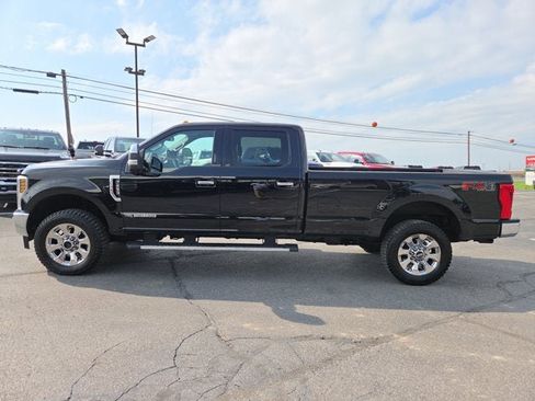 Used 2019 Ford F250 Lariat w/ Chrome Package AWD/4WD image 3