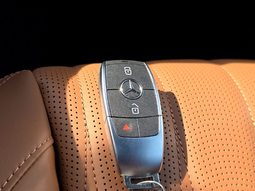 New 2027 Mercedes-Benz G 580 e image 39