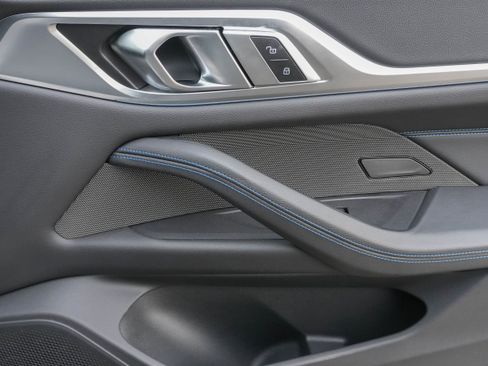 Certified 2023 BMW i4 M50 image 33