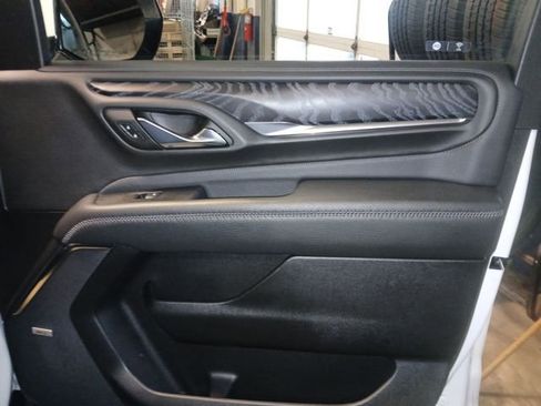 Used 2023 GMC Yukon XL Denali w/ LPO, Floor Liner Package image 60