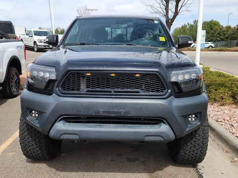 Used 2015 Toyota Tacoma TRD Pro w/ Convenience Package image 2