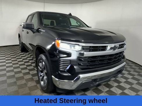 Used 2022 Chevrolet Silverado 1500 LT AWD/4WD image 5