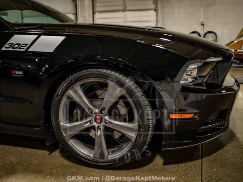 Used 2014 Ford Mustang GT Premium image 62