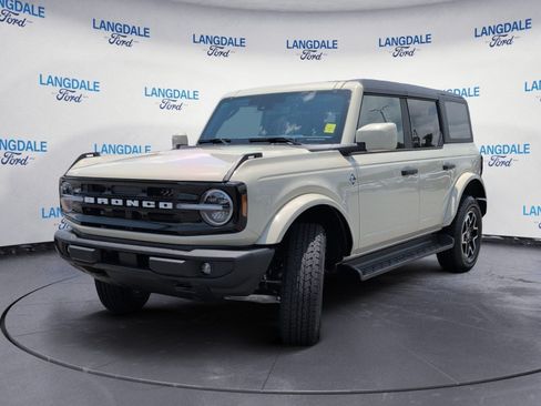 New 2026 Ford Bronco Outer Banks AWD/4WD image 11