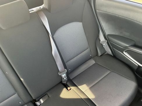 Used 2025 Kia Soul LX w/ LX Technology Package FWD image 35