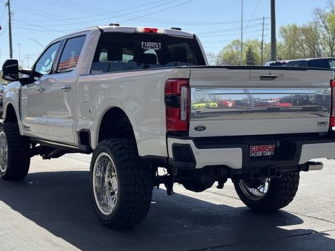 Used 2023 Ford F250 Platinum image 5