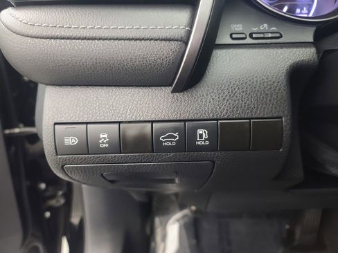 Used 2023 Toyota Camry SE image 27