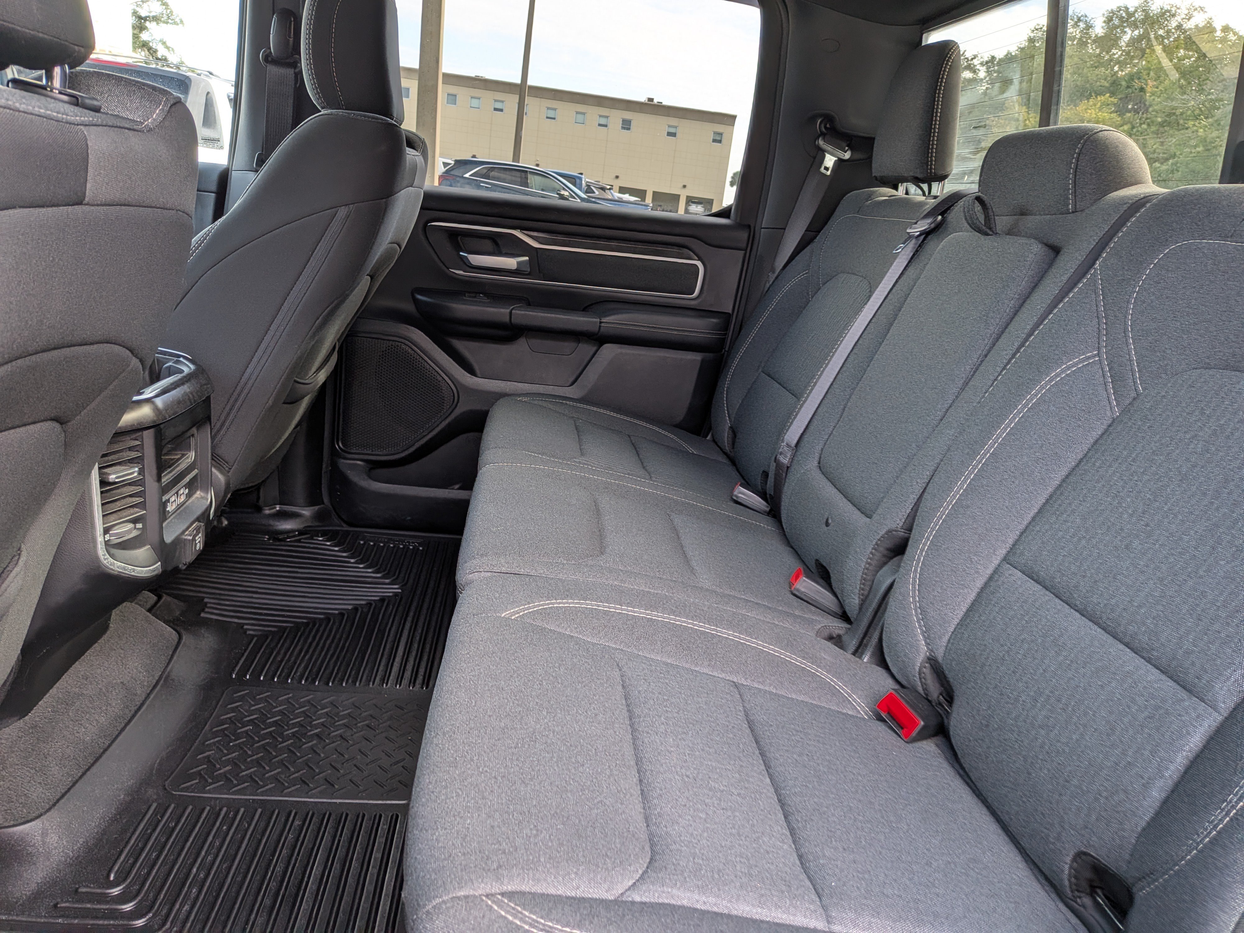 Used 2020 RAM 1500 Big Horn AWD/4WD image 16