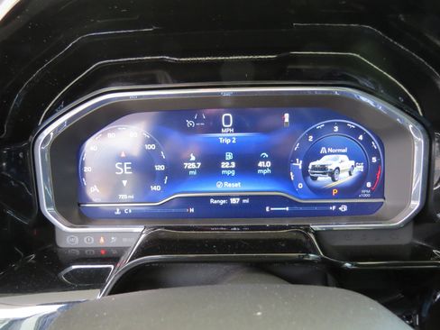 Used 2024 Chevrolet Silverado 1500 ZR2 w/ Technology Package image 20