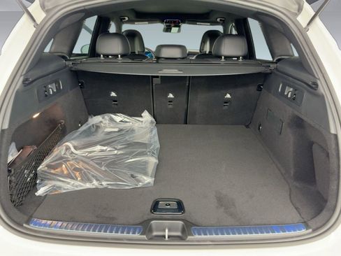 New 2026 Mercedes-Benz GLC 300 image 19
