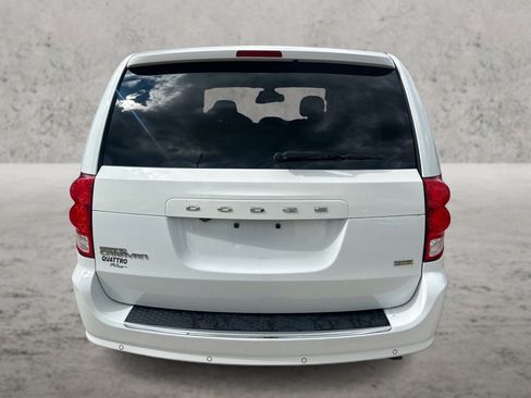 Used 2018 Dodge Grand Caravan SE w/ Rear Park Assist Package FWD image 14