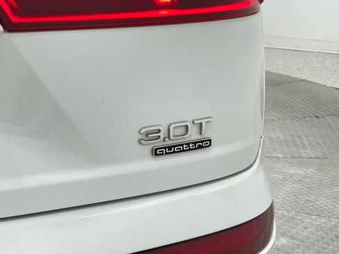 Used 2018 Audi Q7 3.0T Prestige w/ Prestige Package image 40