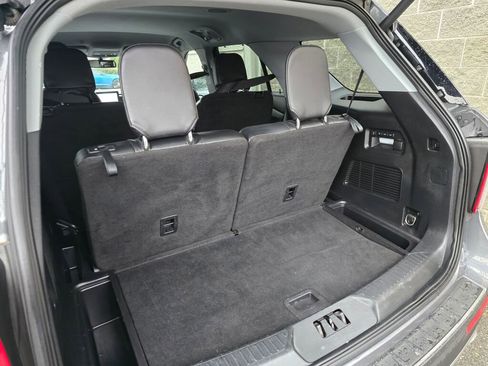 Used 2022 Ford Explorer Limited w/ Equipment Group 301A image 8