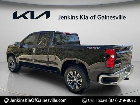 Used 2023 Chevrolet Silverado 1500 LT image 8