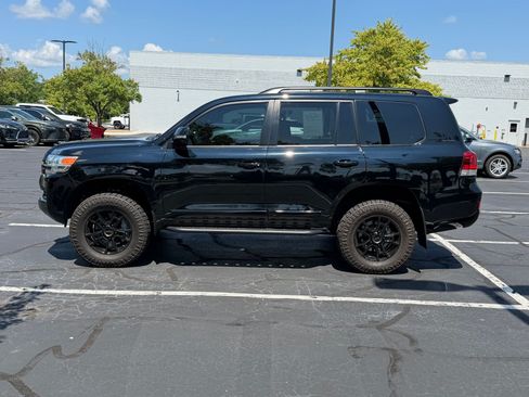 Used 2021 Toyota Land Cruiser AWD/4WD image 2
