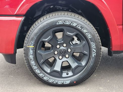 New 2026 RAM 1500 4x4 Crew Cab image 10