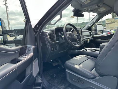 New 2025 Ford F350 Lariat image 13