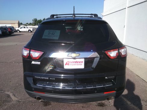 Used 2017 Chevrolet Traverse Premier image 6