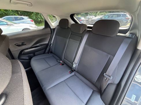Used 2025 Hyundai Kona SEL AWD/4WD image 27