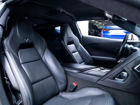 Used 2018 Chevrolet Corvette Grand Sport RWD image 19