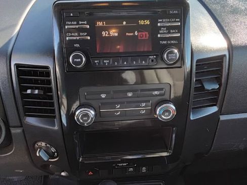 Used 2013 Nissan Titan SV w/ SV Value Truck Pkg image 12