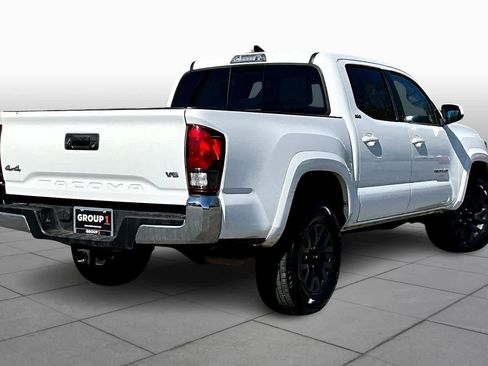 Used 2021 Toyota Tacoma SR5 AWD/4WD image 13