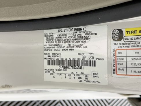 Used 2010 Ford Fusion SEL image 17