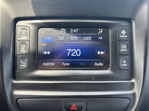 Used 2017 Chrysler 200 LX FWD image 17