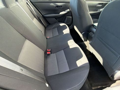 Used 2024 Nissan Sentra SV FWD image 32