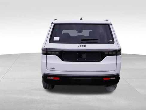 New 2026 Jeep Grand Wagoneer Limited w/ Convenience Group I AWD/4WD image 4