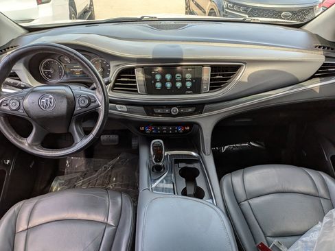 Used 2018 Buick Enclave Premium FWD image 17