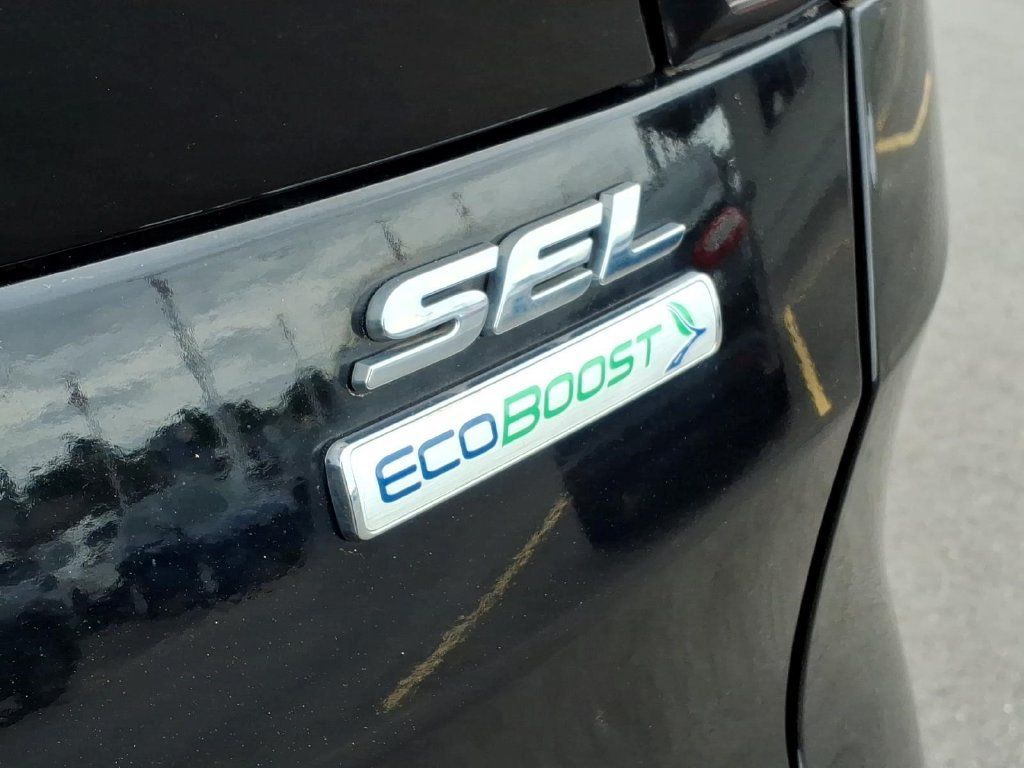 Used 2018 Ford Escape SEL FWD image 9