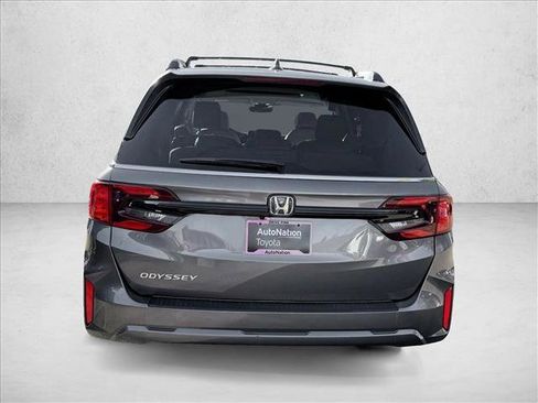Used 2025 Honda Odyssey EX-L image 6