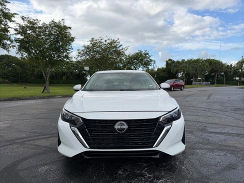 Used 2024 Nissan Sentra SV FWD image 7