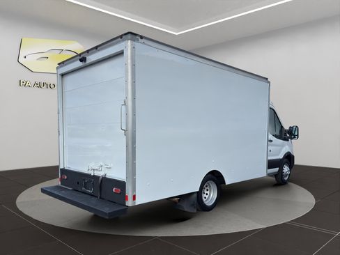 Used 2020 Ford Transit 350 DRW image 7