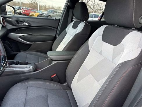 Certified 2024 Chevrolet Trax RS w/ Driver Confidence Package image 13