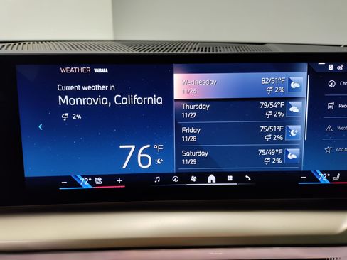 Used 2026 BMW 530i w/ Convenience Package RWD image 21