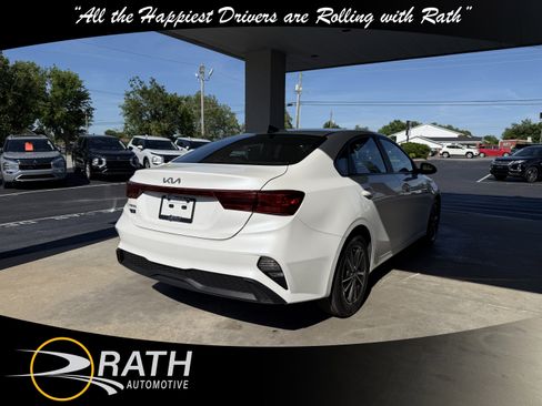 Used 2023 Kia Forte LXS FWD image 9